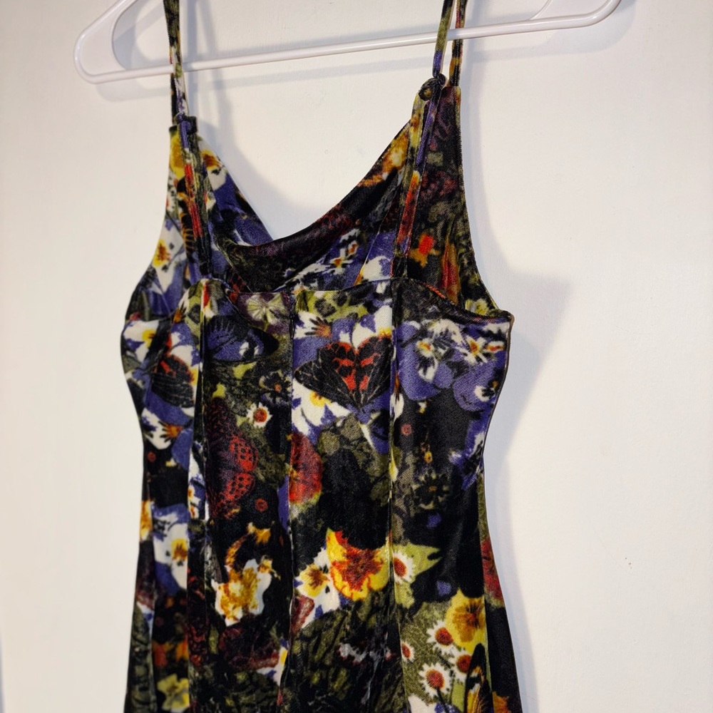 NWT Urban Outfitters Mallory Black Floral Velvet Cowl Neck Slip Dress Size S - Picture 5 of 9